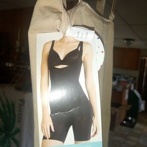 Spanx Shaping Open Bust Bodysuit Size L